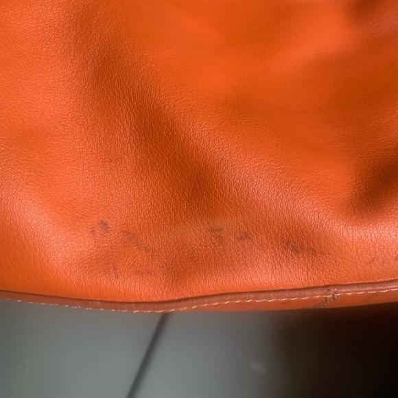 Cole Haan Orange Leather
Drawstring Hobo Bucket Shoulder Bag With Matching Belt - Picture 15 of 16